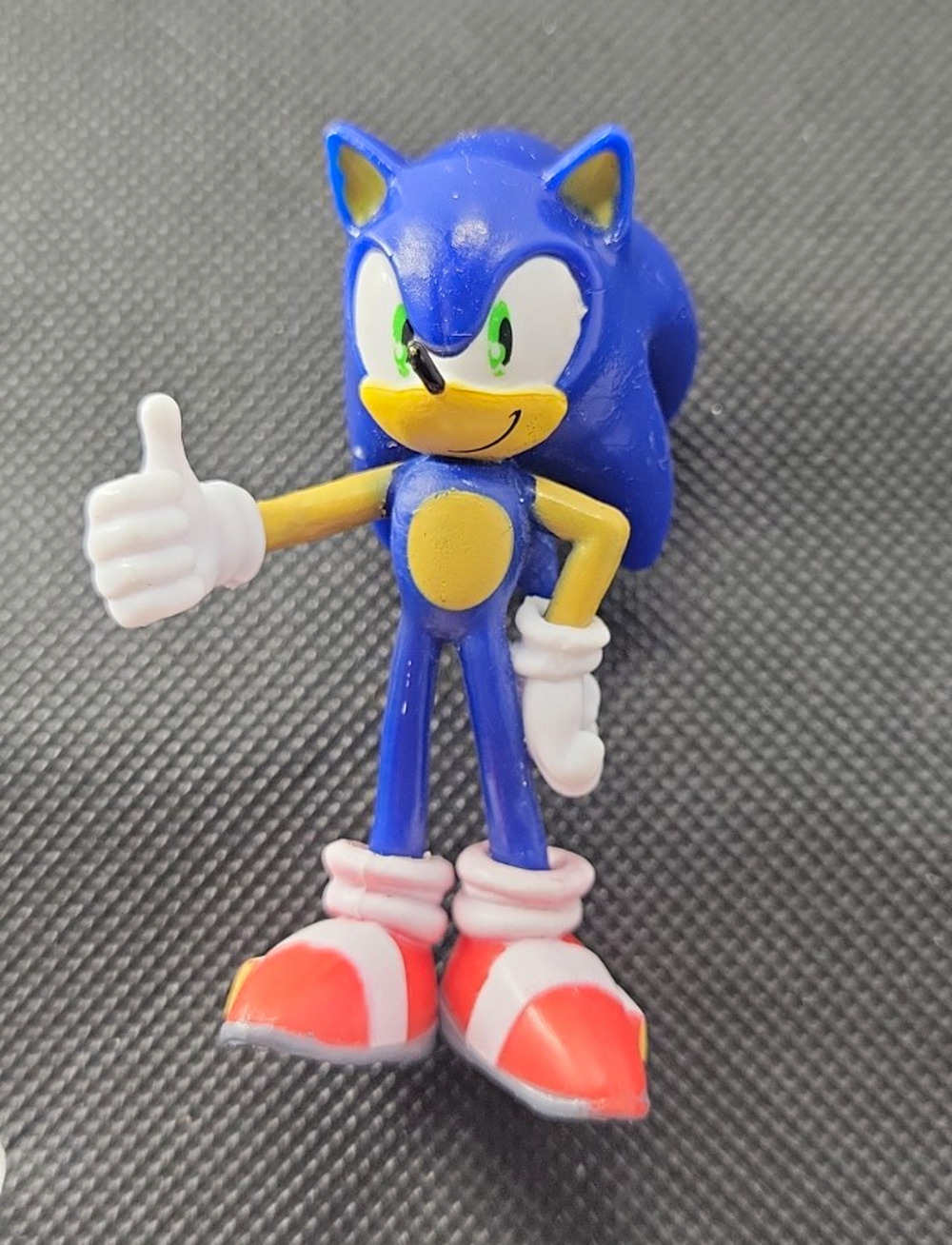 Sonic the Hedgehog Figure Toy - Thumbs Up Pose, Sonic the Hedgehog Series